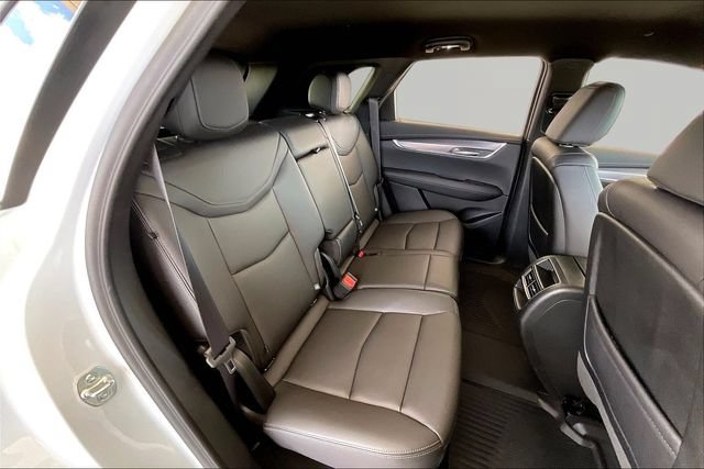 Used 2025 Cadillac XT5 Luxury FWD image 17