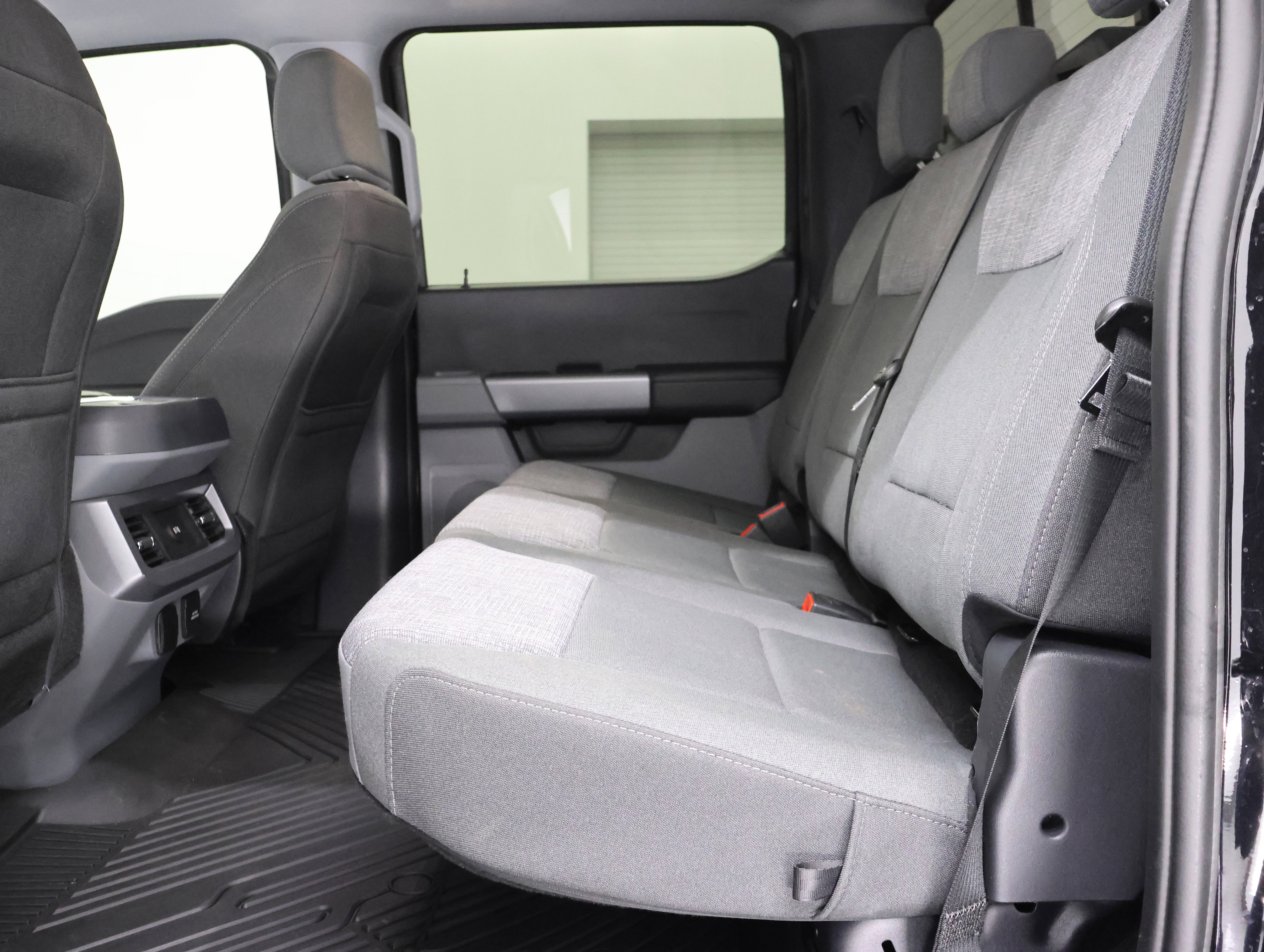 Used 2024 Ford F250 XLT w/ Tremor Off-Road Package image 9