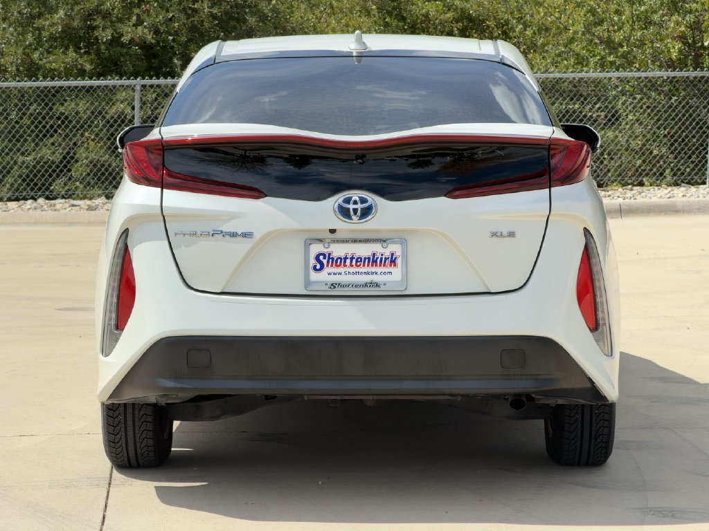 Used 2020 Toyota Prius Prime XLE FWD image 5