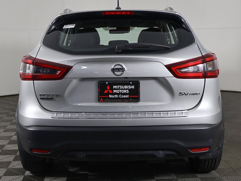 Used 2022 Nissan Rogue Sport SV image 10