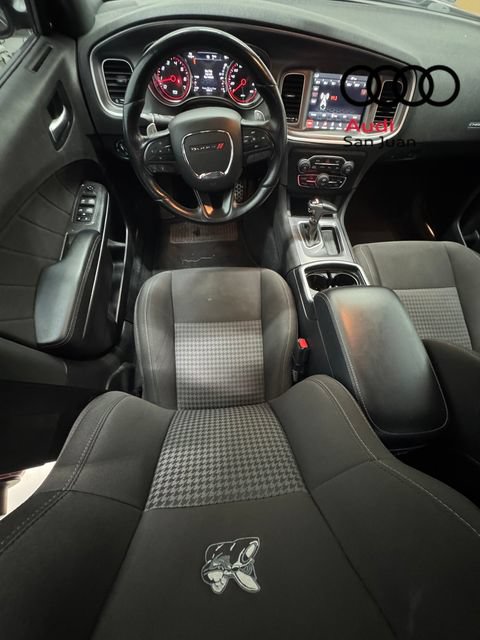 Used 2019 Dodge Charger Scat Pack w/ Dynamics Package RWD image 30