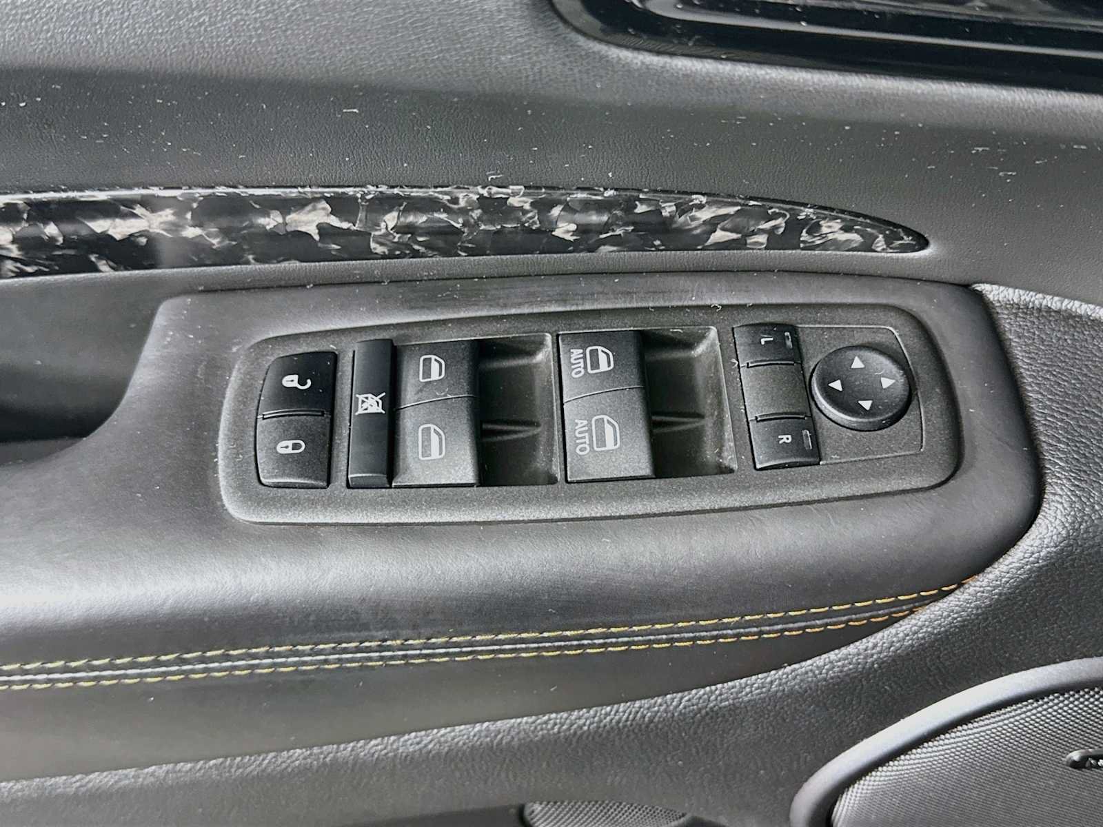 Used 2022 Dodge Durango R/T AWD/4WD image 27