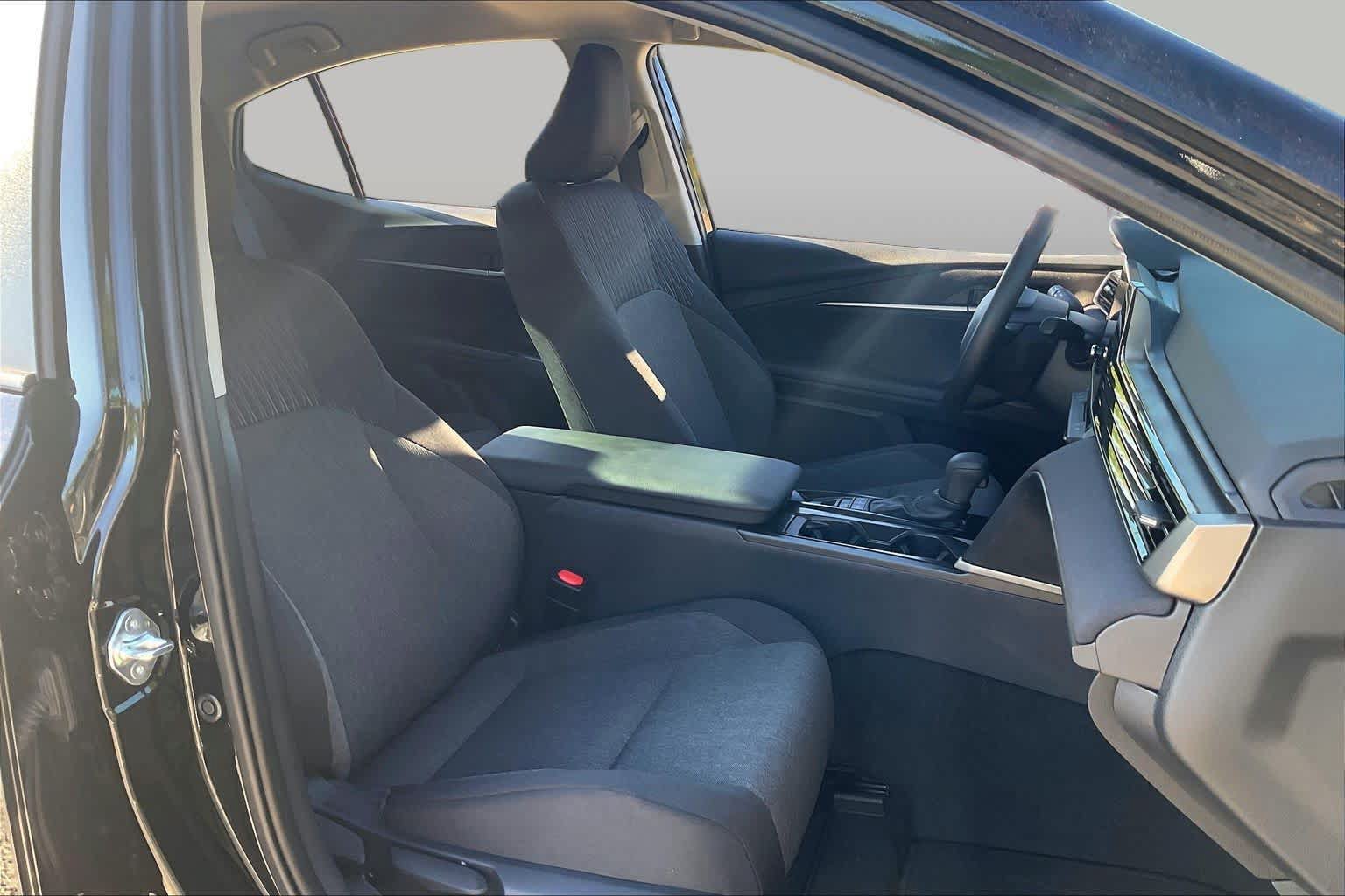 Used 2026 Toyota Camry LE w/ Convenience Package FWD image 9