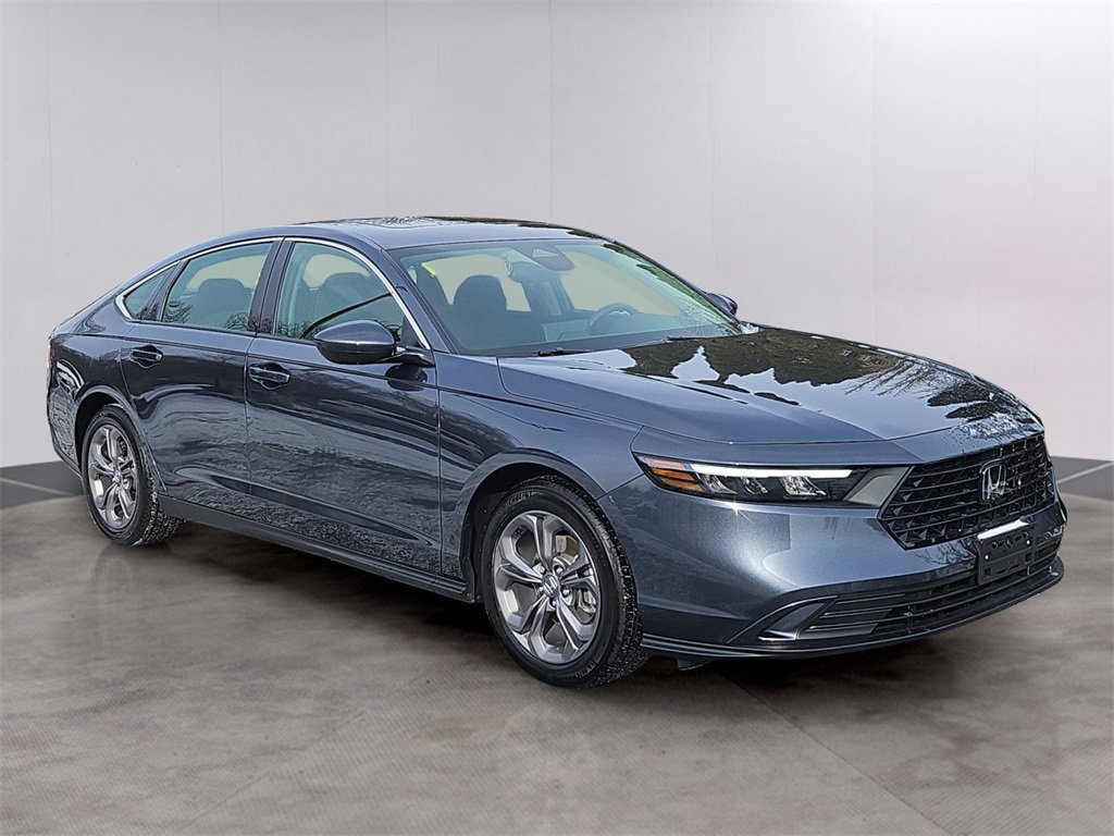 Used 2024 Honda Accord EX image 3
