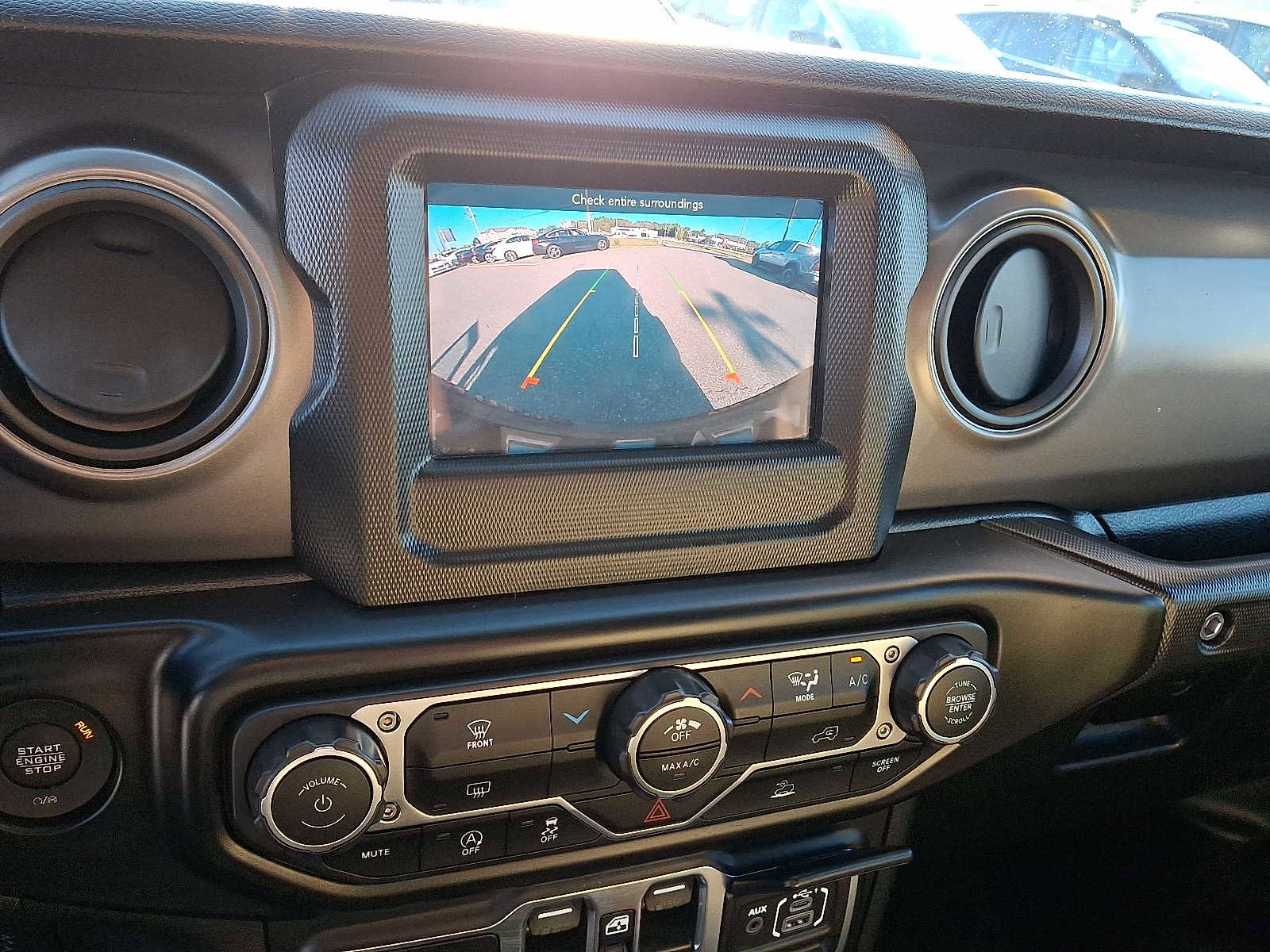 Used 2022 Jeep Wrangler Unlimited Sport image 17