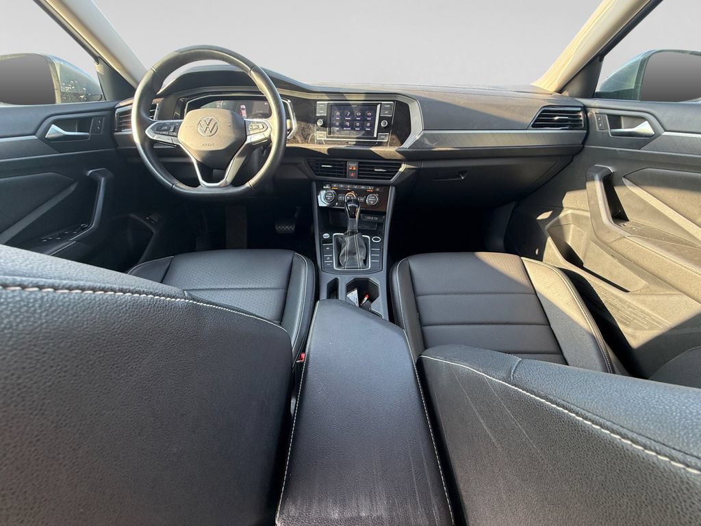 Used 2024 Volkswagen Jetta SE FWD image 24