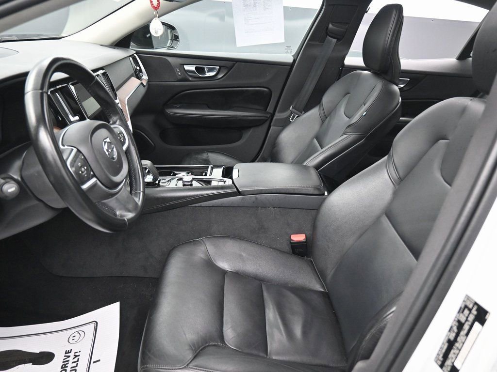 Used 2022 Volvo S60 T8 Inscription image 23