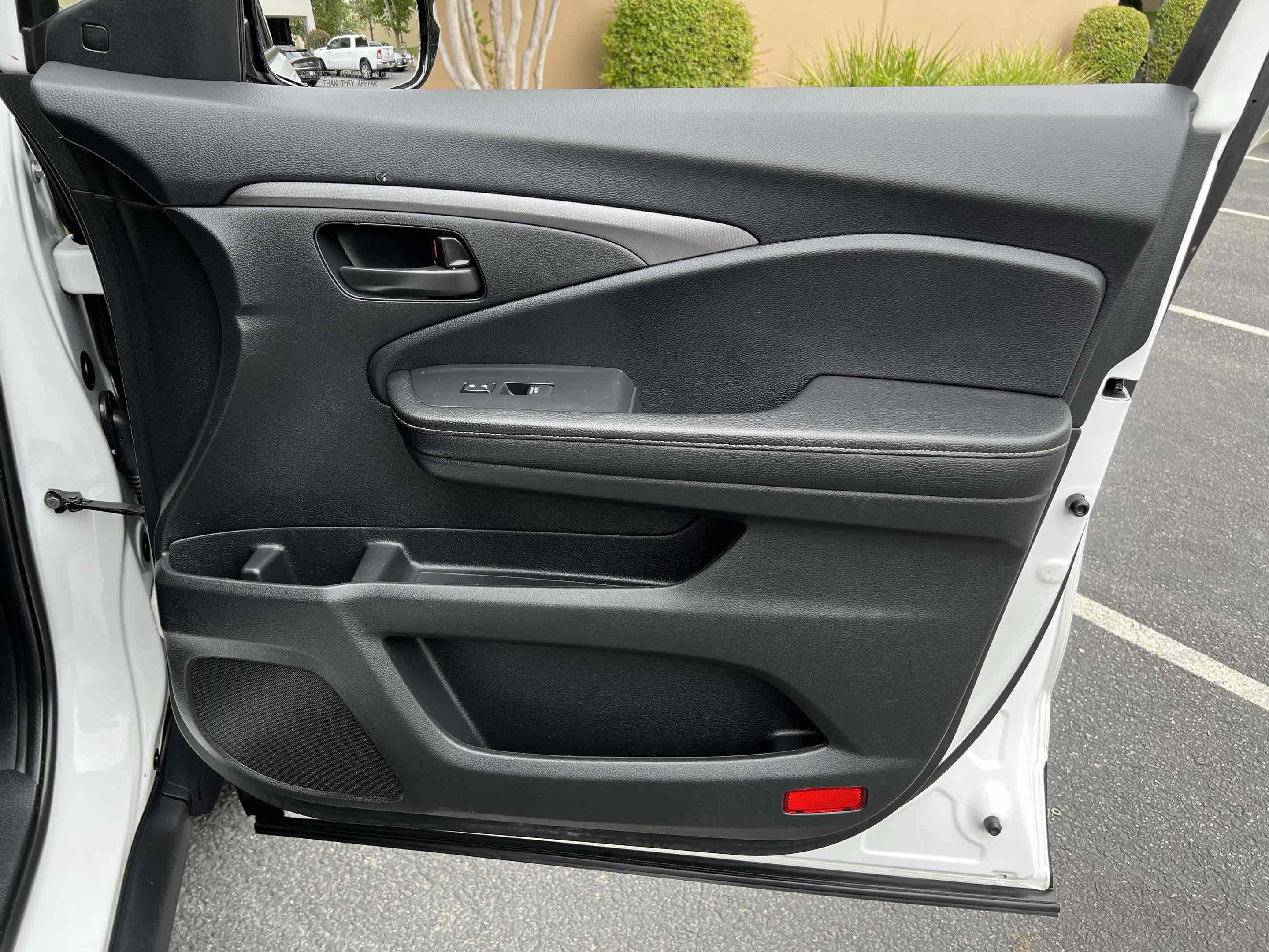 Used 2025 Honda Ridgeline Sport image 44