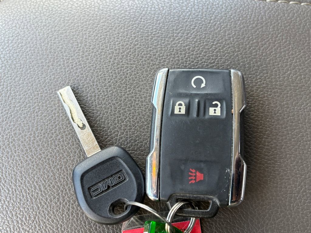 Used 2022 GMC Canyon Denali image 28