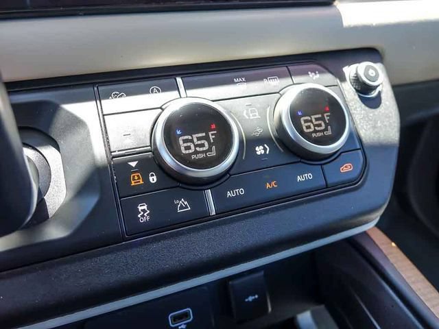 Used 2022 Land Rover Defender 90 X-Dynamic HSE AWD/4WD image 23