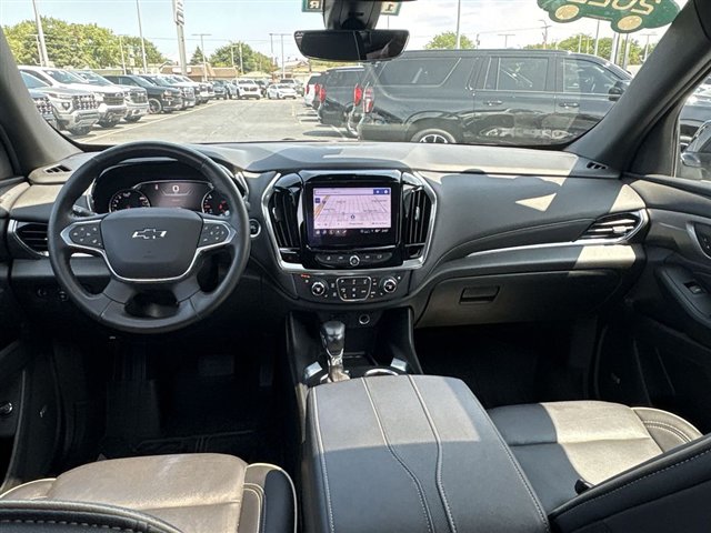 Certified 2022 Chevrolet Traverse Premier w/ Redline Edition FWD image 21