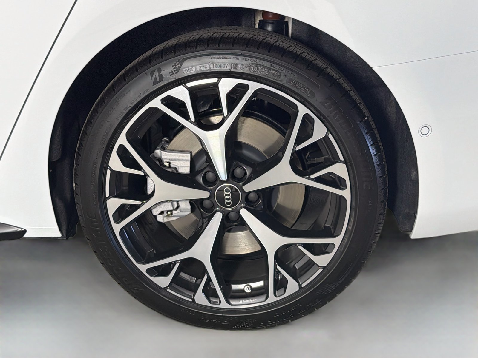New 2026 Audi A6 Premium Plus AWD/4WD image 32