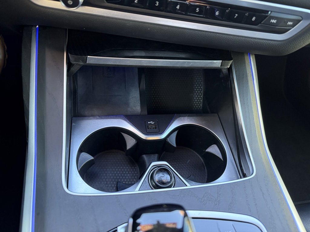 Used 2022 BMW X7 xDrive40i w/ M Sport Package image 31