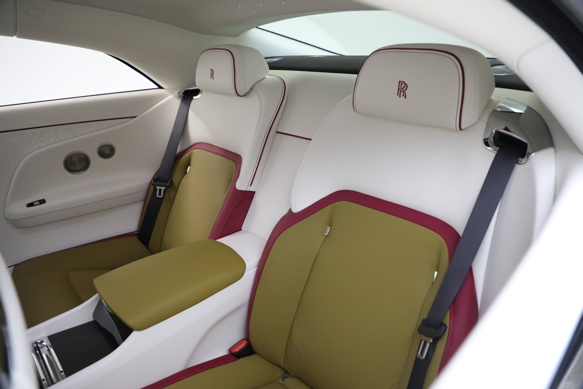 Certified 2025 Rolls-Royce Spectre w/ Spectre Launch Package AWD/4WD image 22