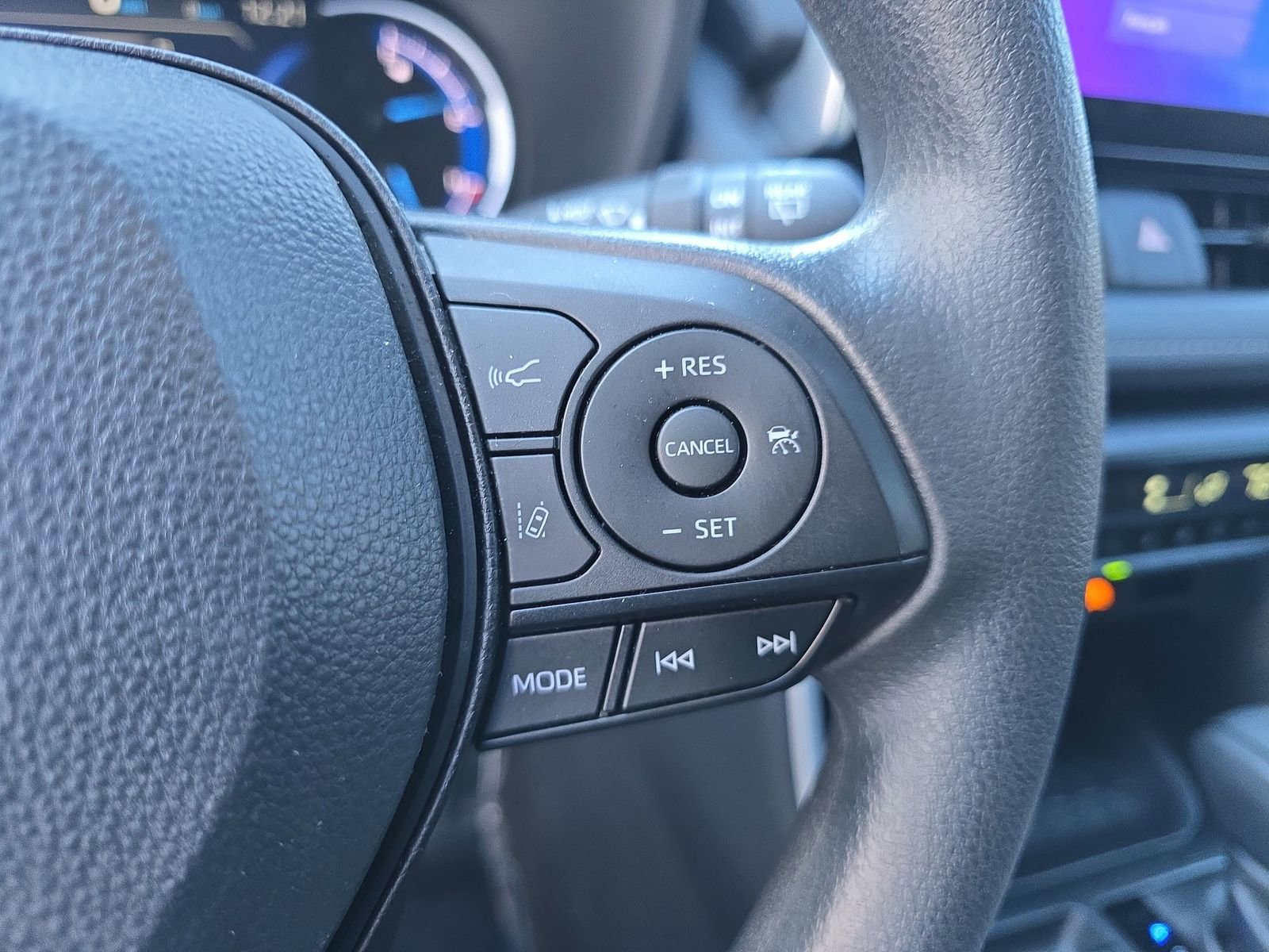 Used 2024 Toyota RAV4 XLE image 22