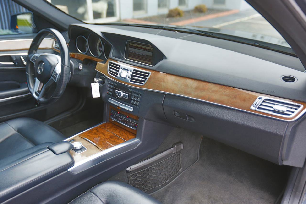 Used 2014 Mercedes-Benz E 350 4MATIC Sedan w/ Premium 1 Package image 15