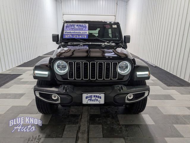 Used 2025 Jeep Wrangler Unlimited Sahara AWD/4WD image 6