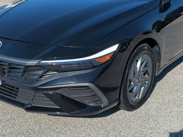 Used 2024 Hyundai Elantra SEL FWD image 9