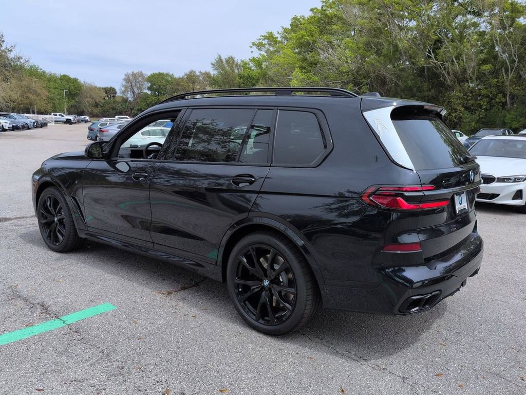 New 2026 BMW X7 M60i image 6
