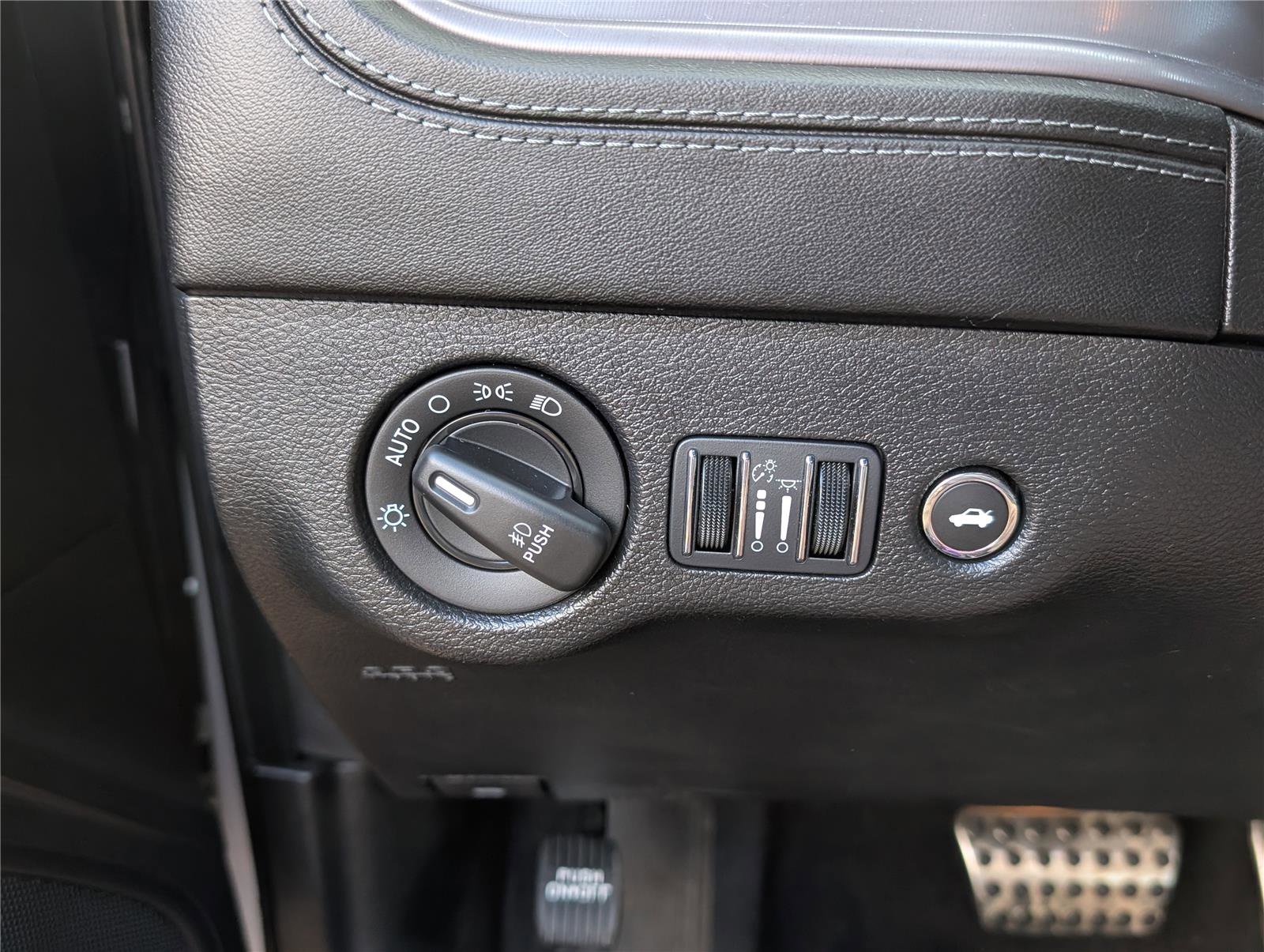 Used 2023 Dodge Charger Scat Pack w/ Dynamics Package image 22