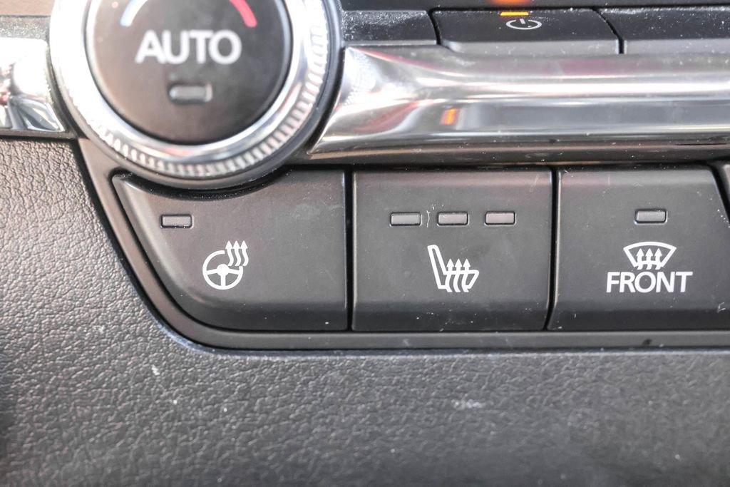 Used 2023 MAZDA MAZDA3 Hatchback w/Premium Plus Pkg image 26