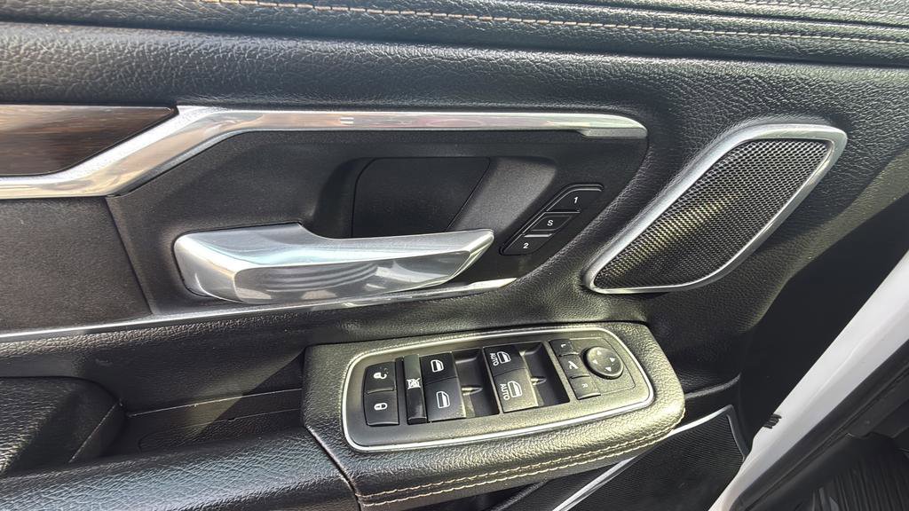 Used 2022 RAM 1500 Laramie AWD/4WD image 35
