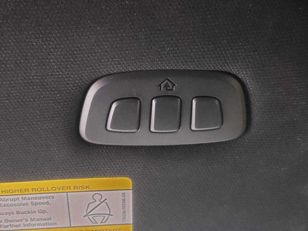 Used 2025 Lincoln Navigator L Reserve image 23