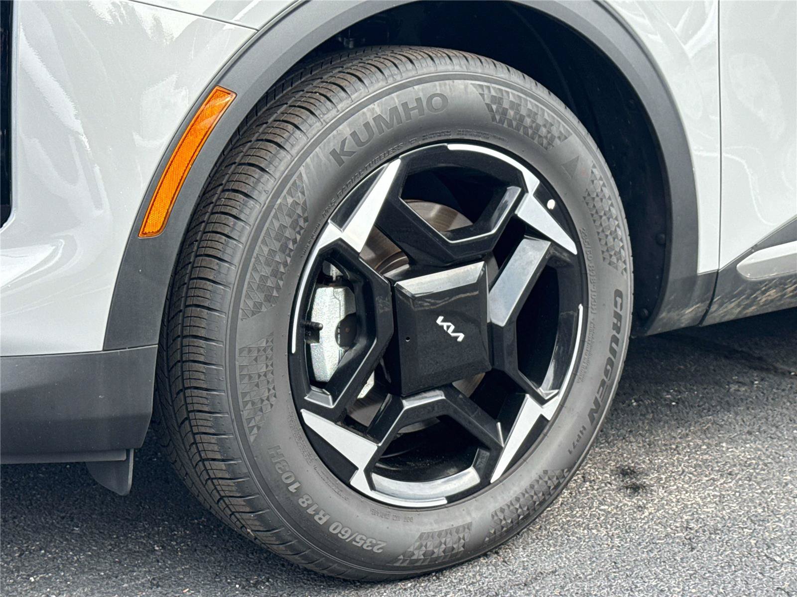 Certified 2026 Kia Sportage EX FWD image 9