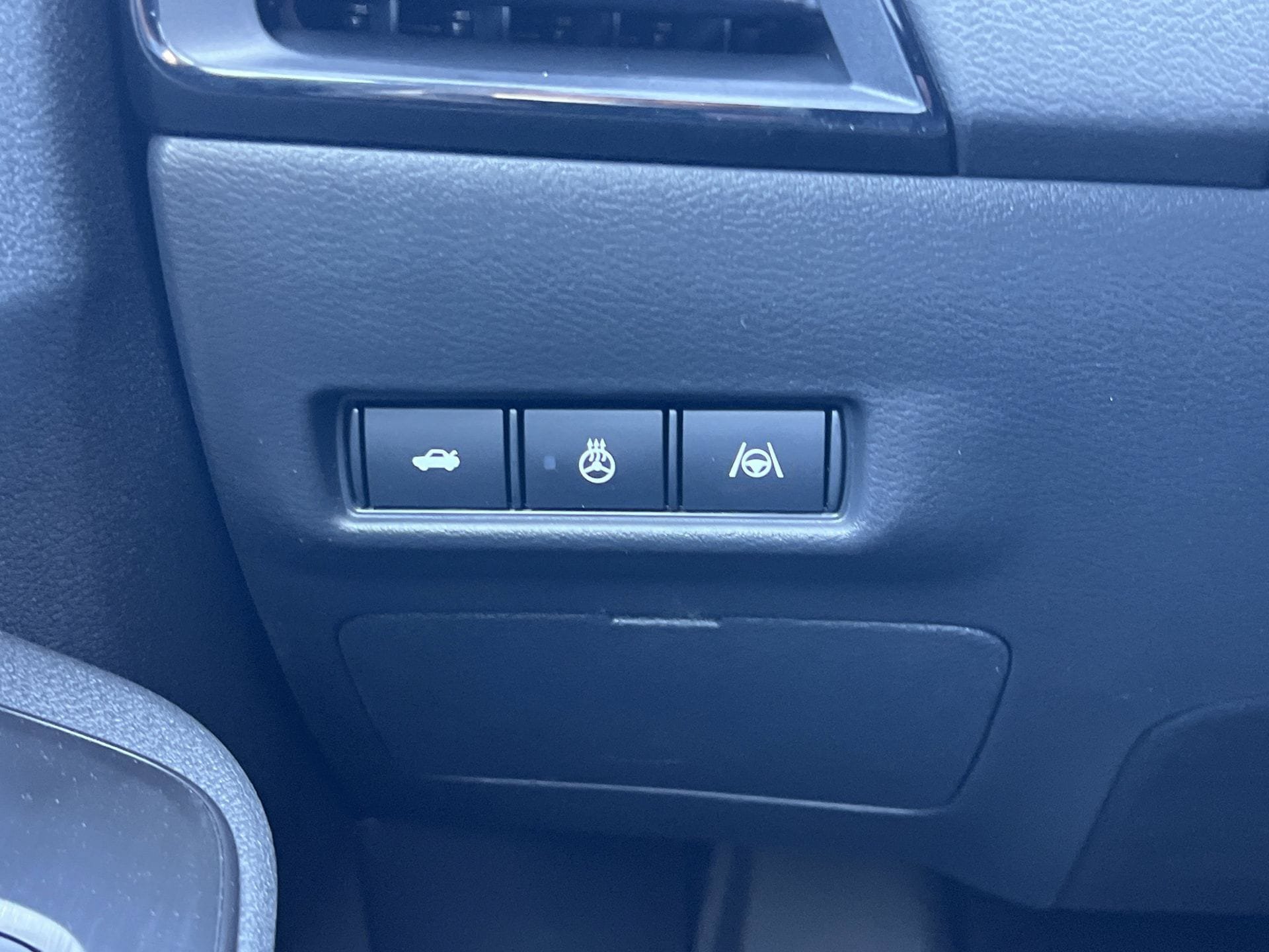 New 2026 Nissan Sentra SR w/ SR Premium Package FWD image 13