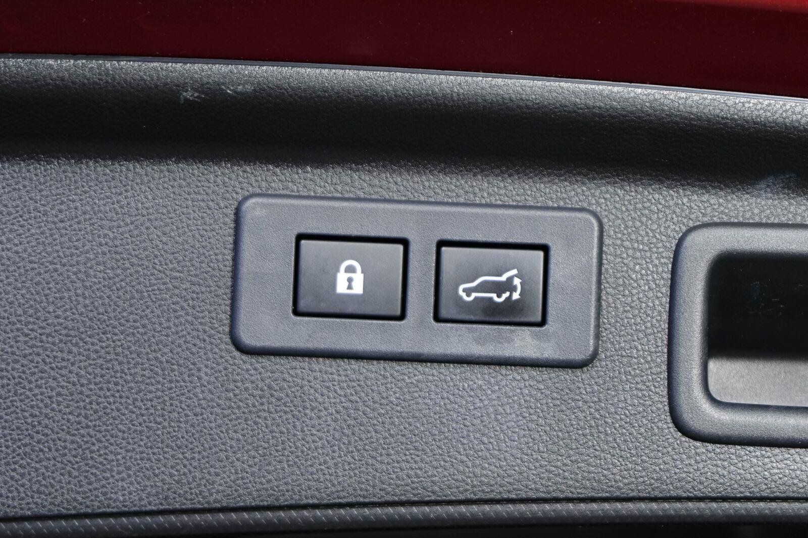 Used 2020 Subaru Forester Touring AWD/4WD image 32