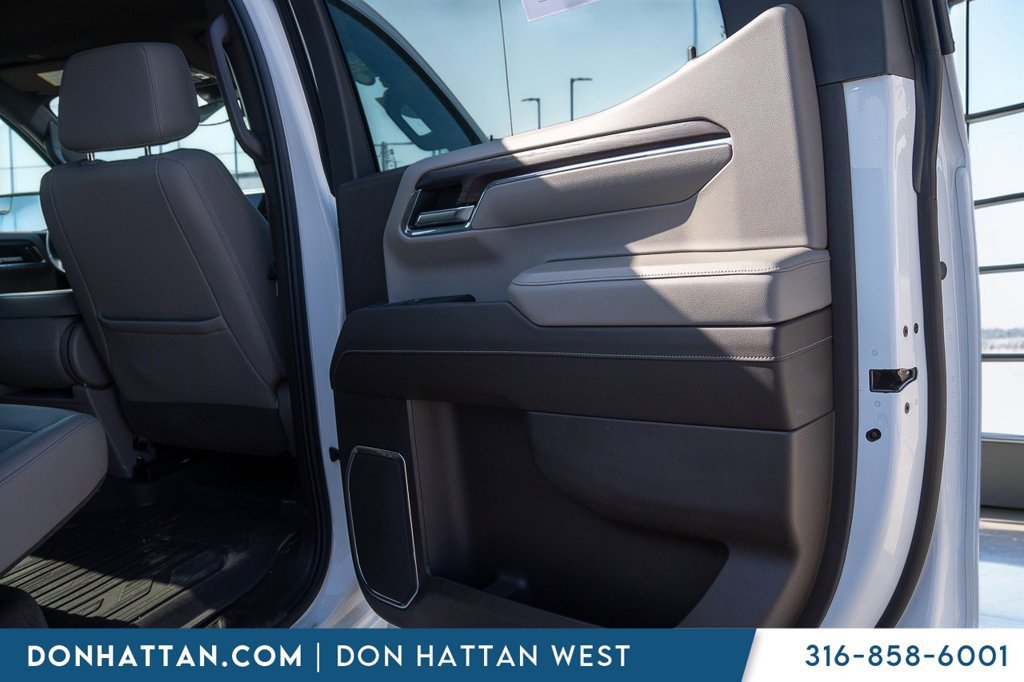Used 2022 GMC Sierra 1500 SLT AWD/4WD image 23