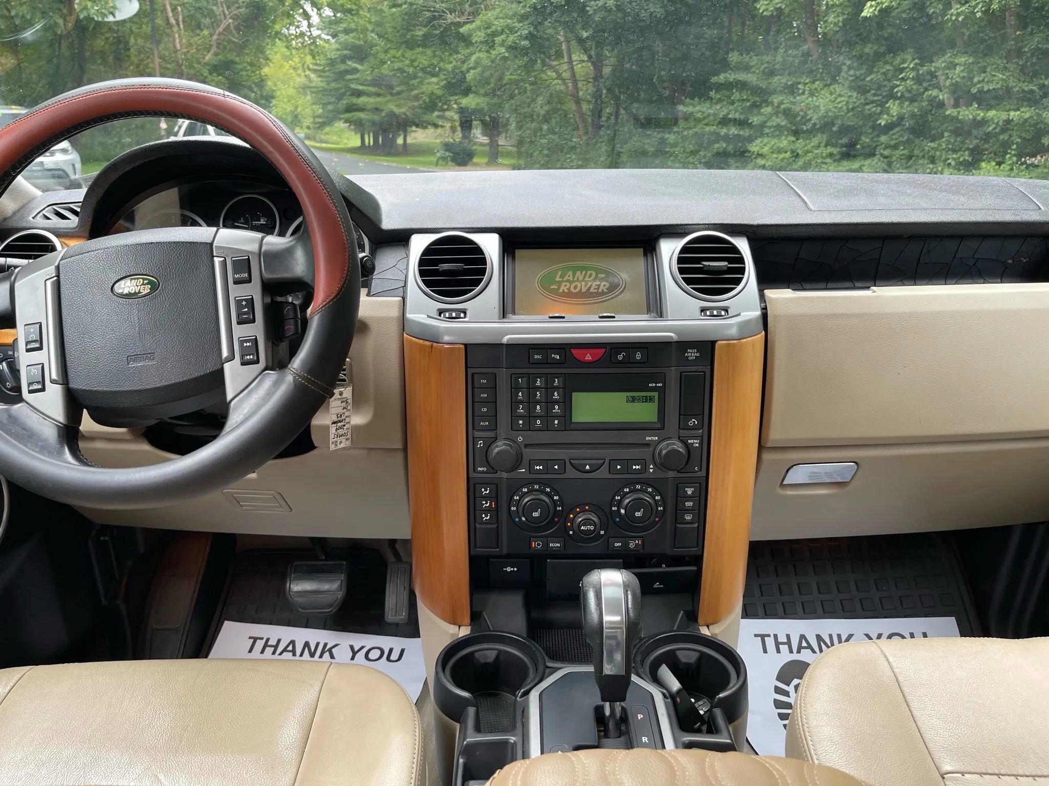 Used 2009 Land Rover LR3 HSE image 14