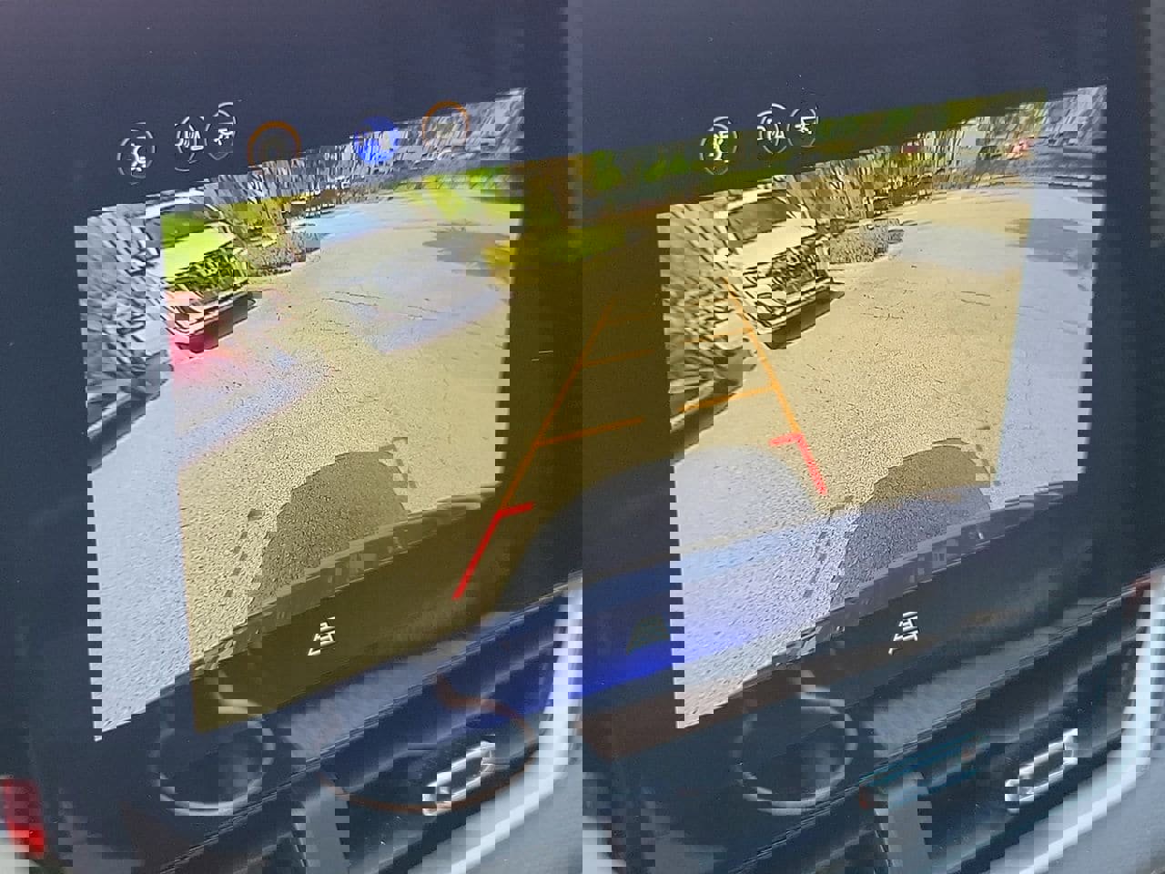 Used 2025 Chevrolet Equinox LT image 24