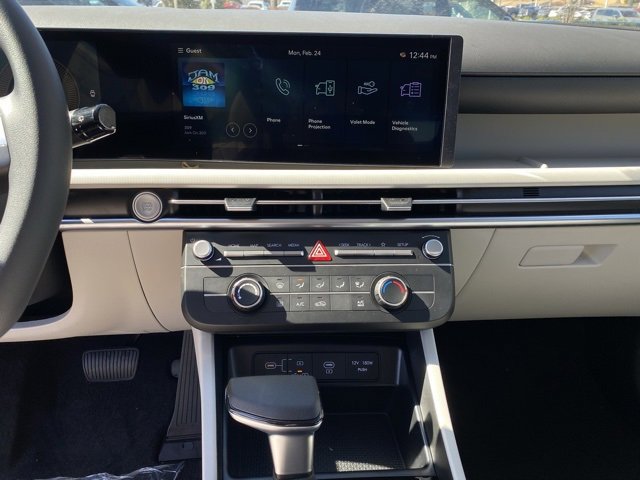 New 2025 Hyundai Tucson SE image 16