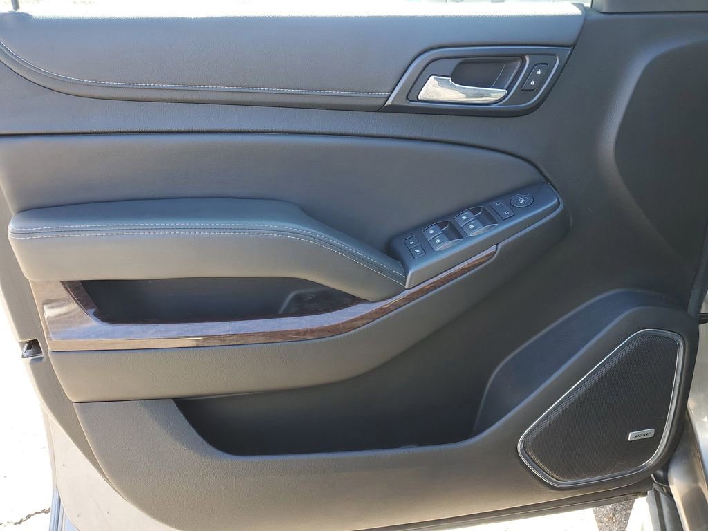 Used 2020 GMC Yukon XL SLE w/ SLE Value Package image 21