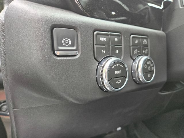 New 2026 GMC Sierra 1500 SLT w/ SLT Premium Package AWD/4WD image 13