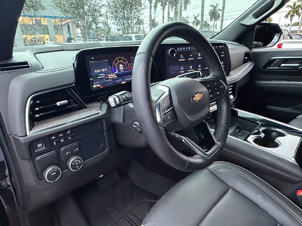 Used 2025 Chevrolet Tahoe Premier RWD image 10