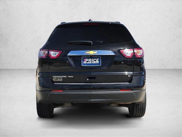 Used 2017 Chevrolet Traverse LT w/ Style and Technology Package image 7