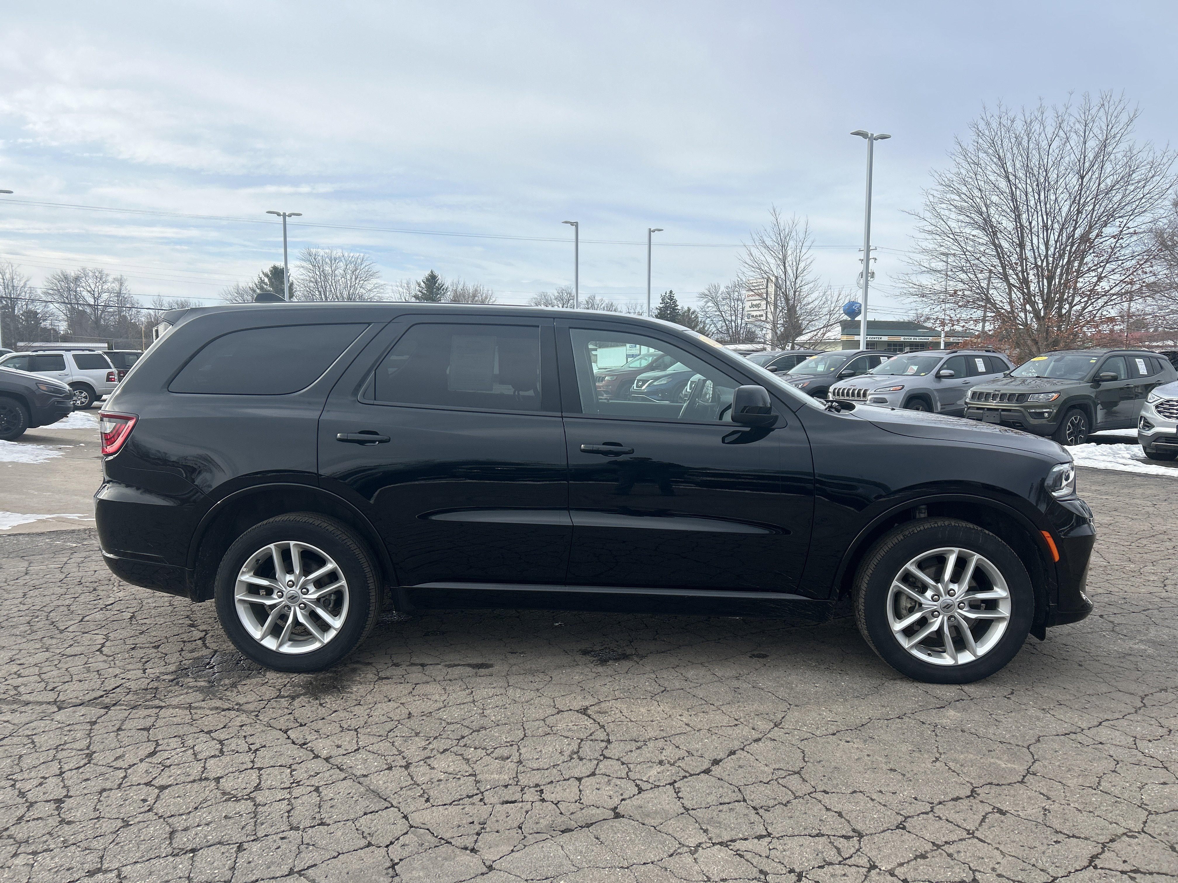Used 2023 Dodge Durango GT image 2