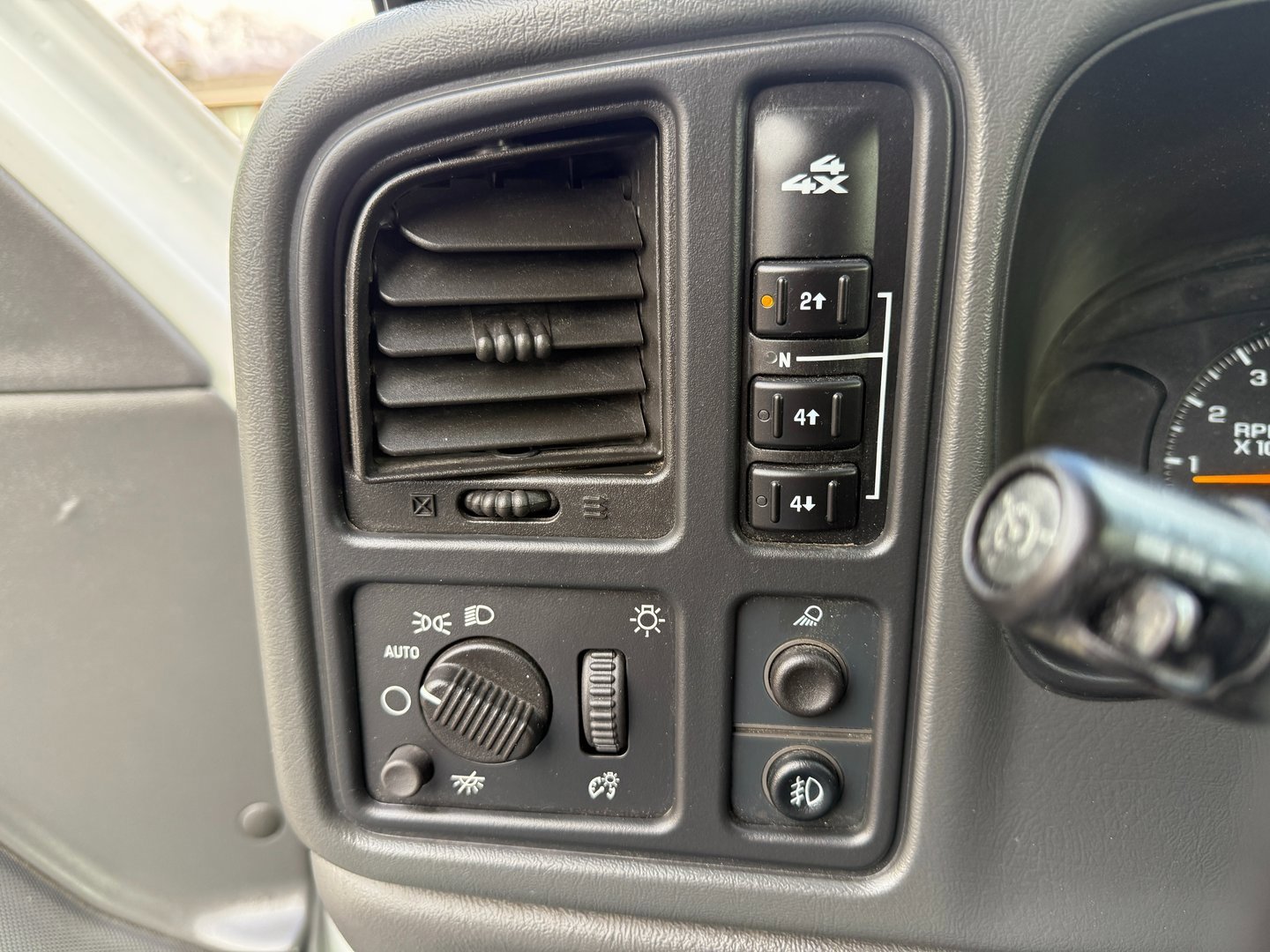 Used 2007 Chevrolet Silverado 2500 LT w/ Heavy-Duty Power Package image 19