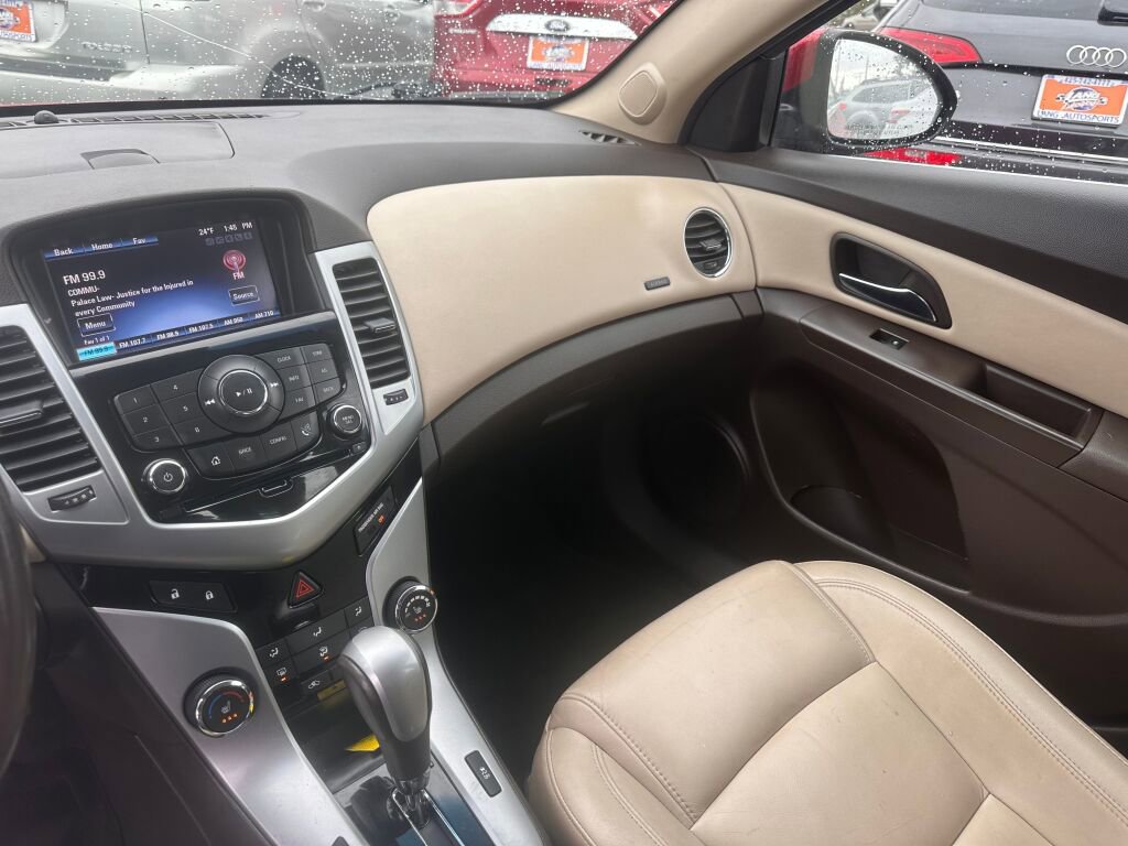 Used 2014 Chevrolet Cruze LT image 15