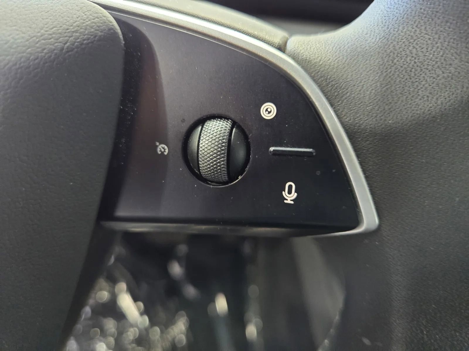 Used 2026 Tesla Model Y Long Range RWD image 16