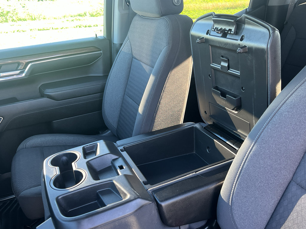 Used 2023 Chevrolet Silverado 1500 LT AWD/4WD image 18
