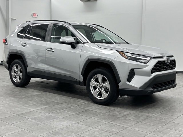 Used 2024 Toyota RAV4 XLE image 1