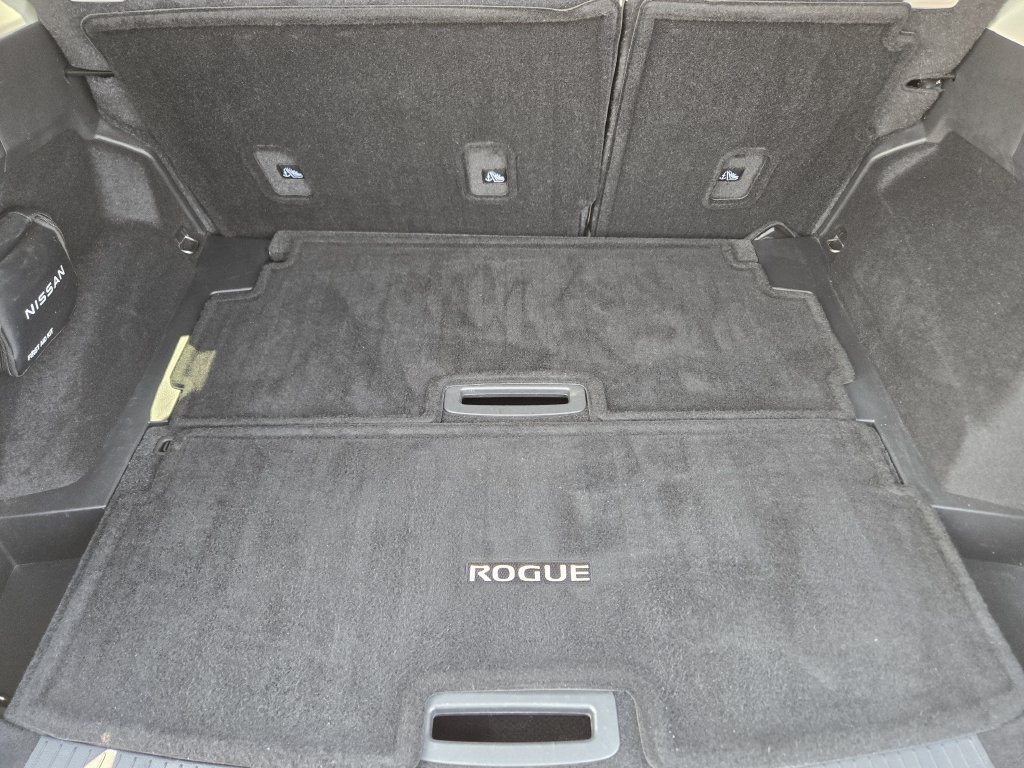 Used 2023 Nissan Rogue SL w/ SL Premium Package FWD image 42