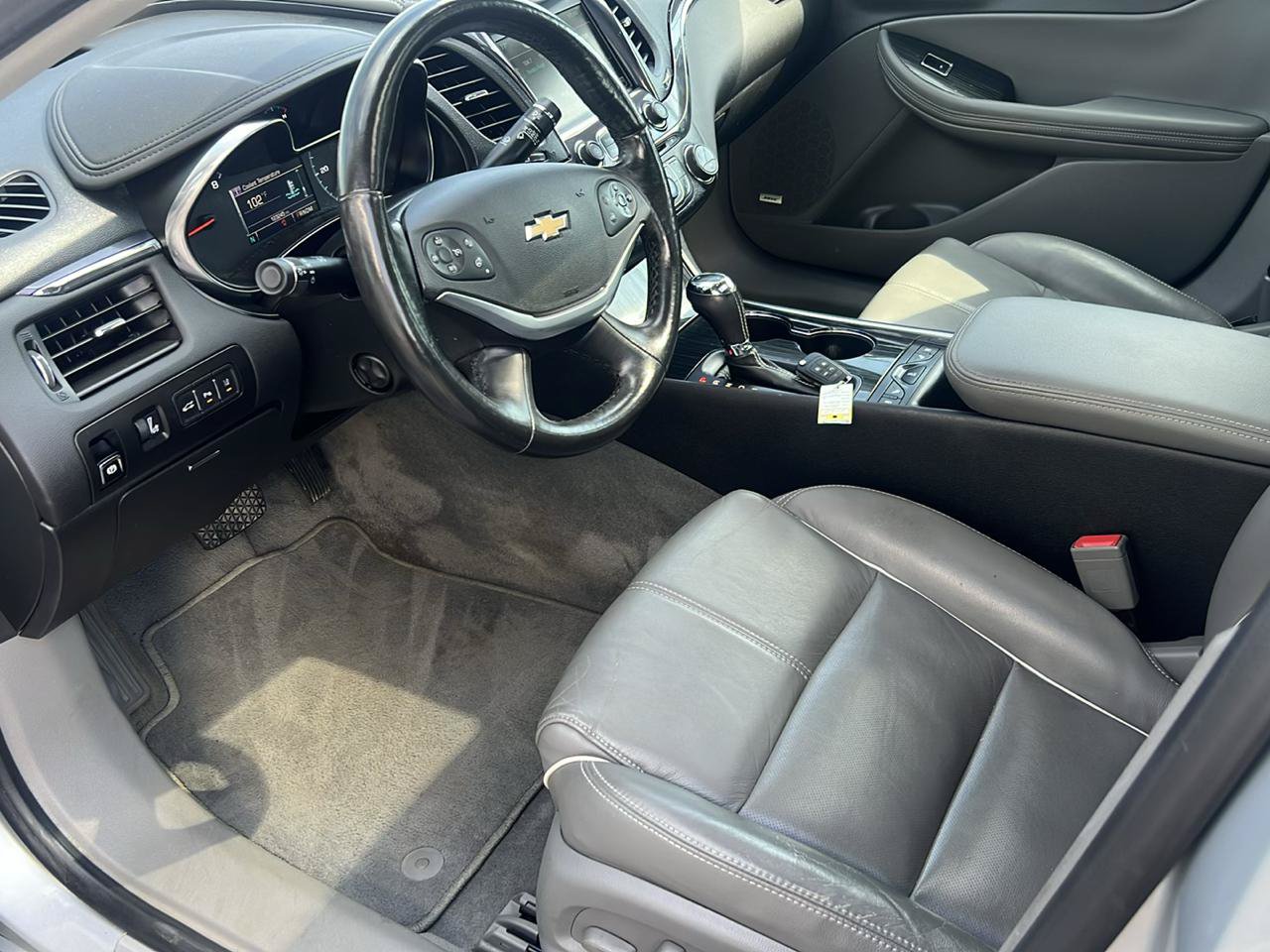 Used 2016 Chevrolet Impala LTZ FWD image 17