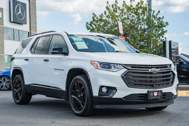Used 2020 Chevrolet Traverse Premier w/ Redline Edition FWD image 1