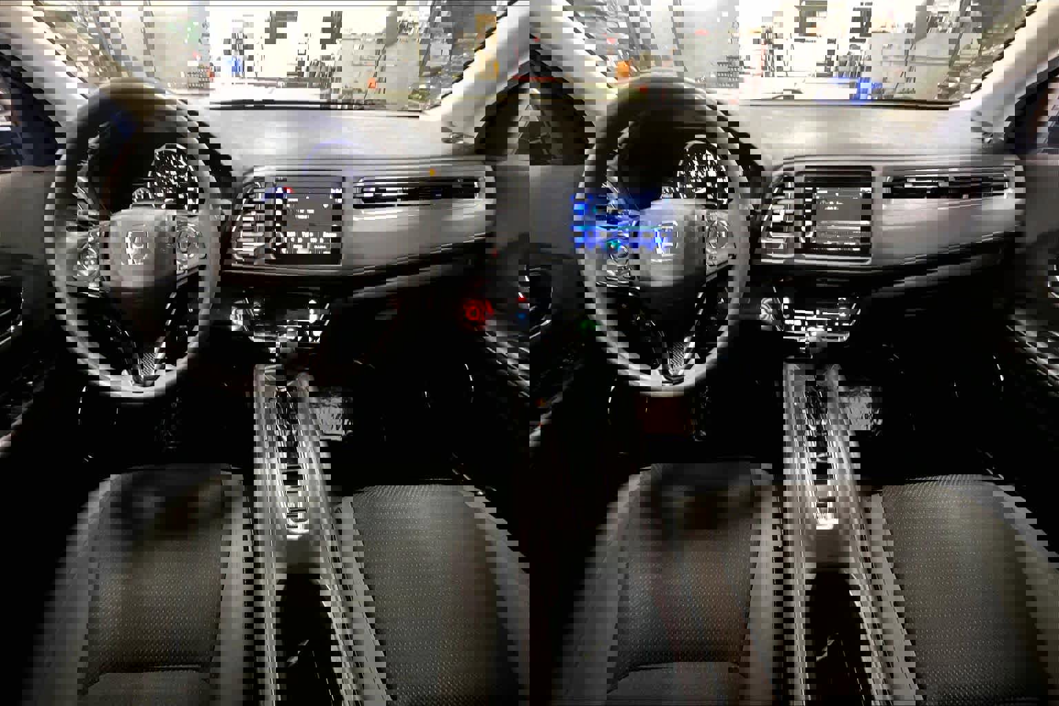 Used 2019 Honda HR-V EX image 16