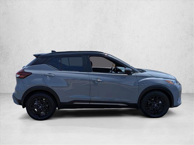 Used 2023 Nissan Kicks SR FWD image 4