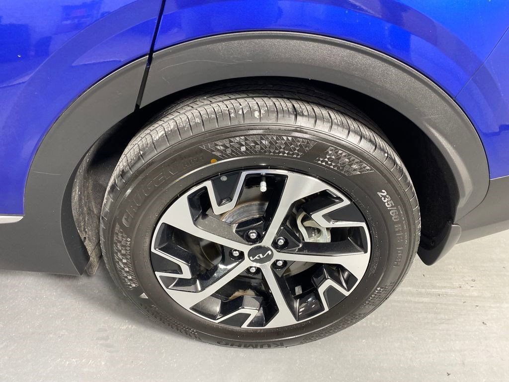 Used 2023 Kia Sportage EX image 29